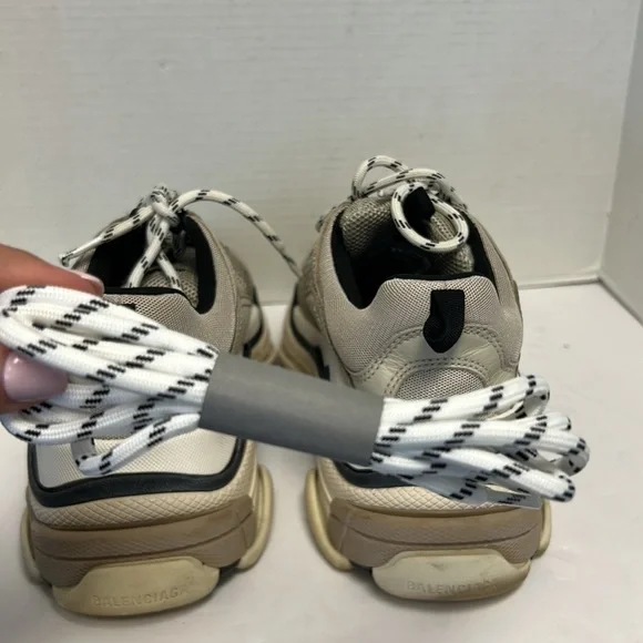 Balenciaga sneakers - Picture 7 of 9